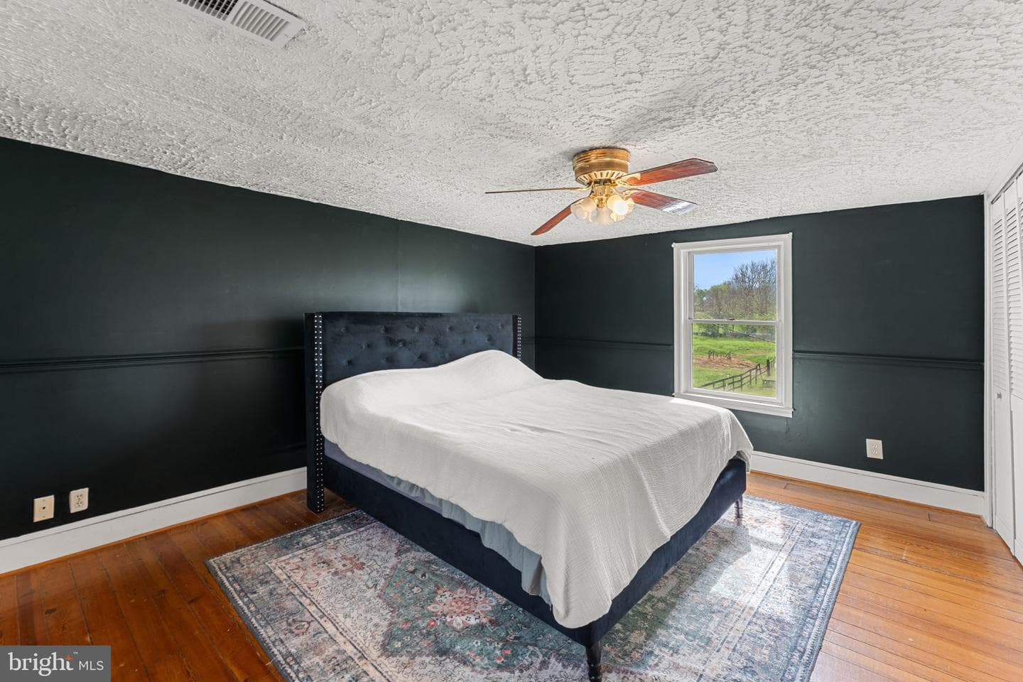 420 Russell Road photo 37