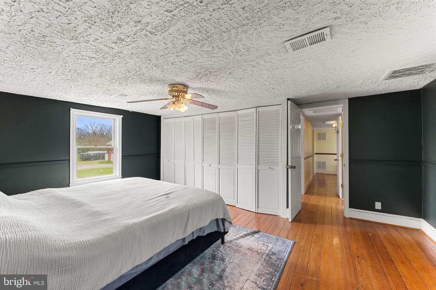 420 Russell Road photo 39