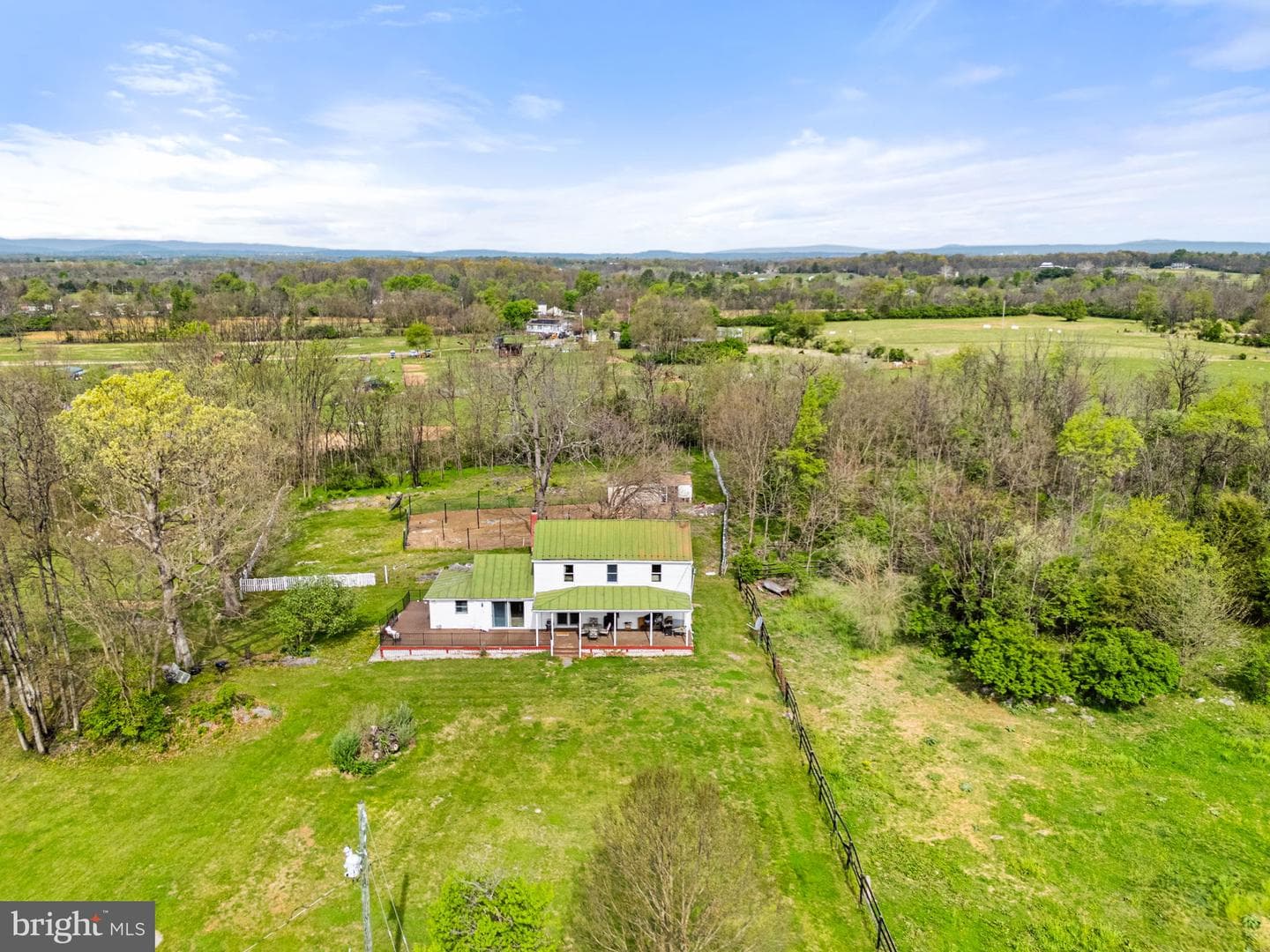 420 Russell Road photo 53