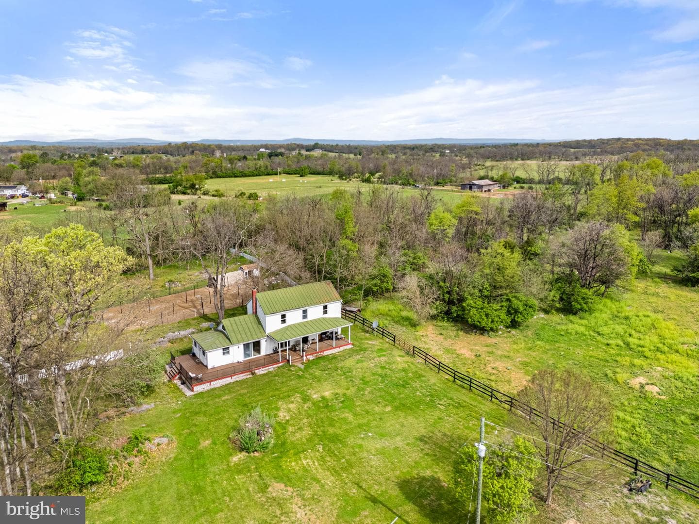 420 Russell Road photo 54