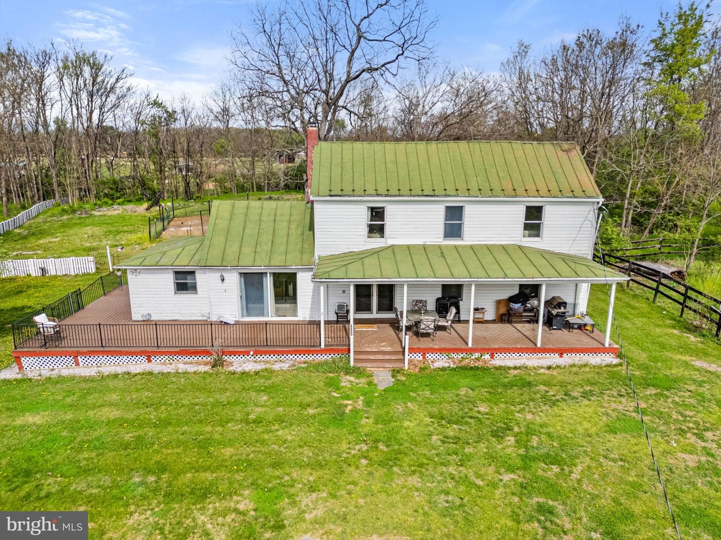 420 Russell Road photo 55