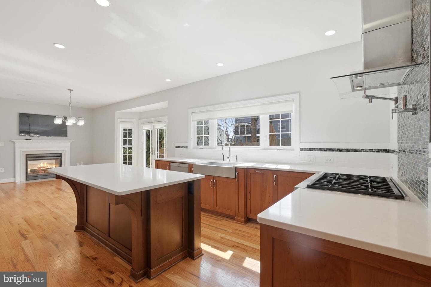 413 Montgomery Court photo 13