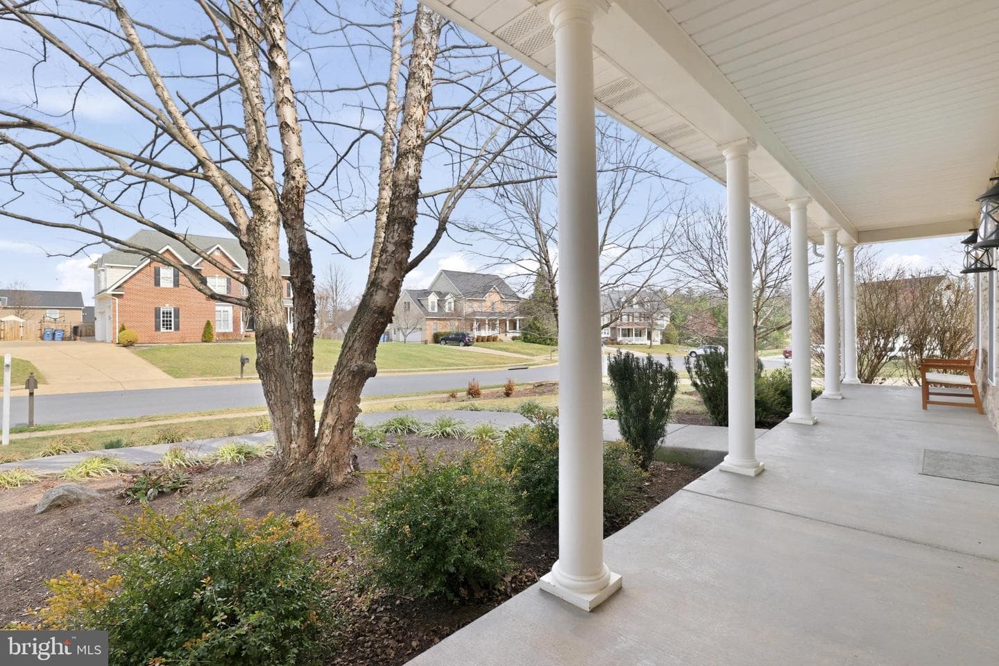 413 Montgomery Court photo 2