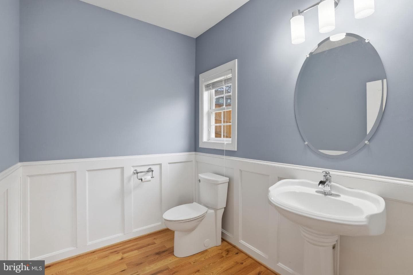 413 Montgomery Court photo 33