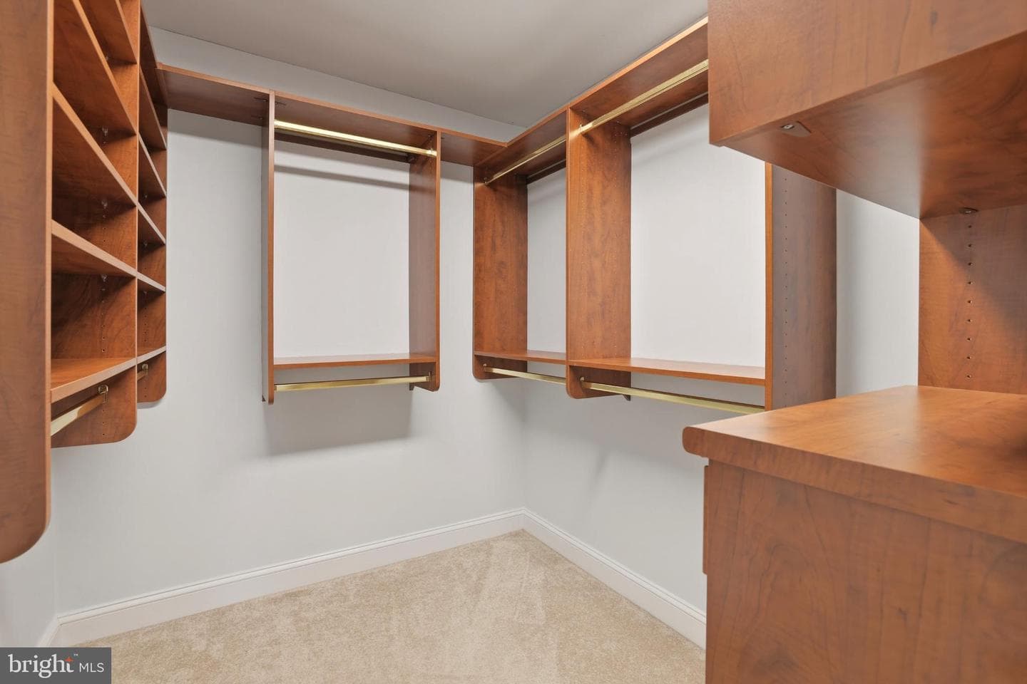 413 Montgomery Court photo 43