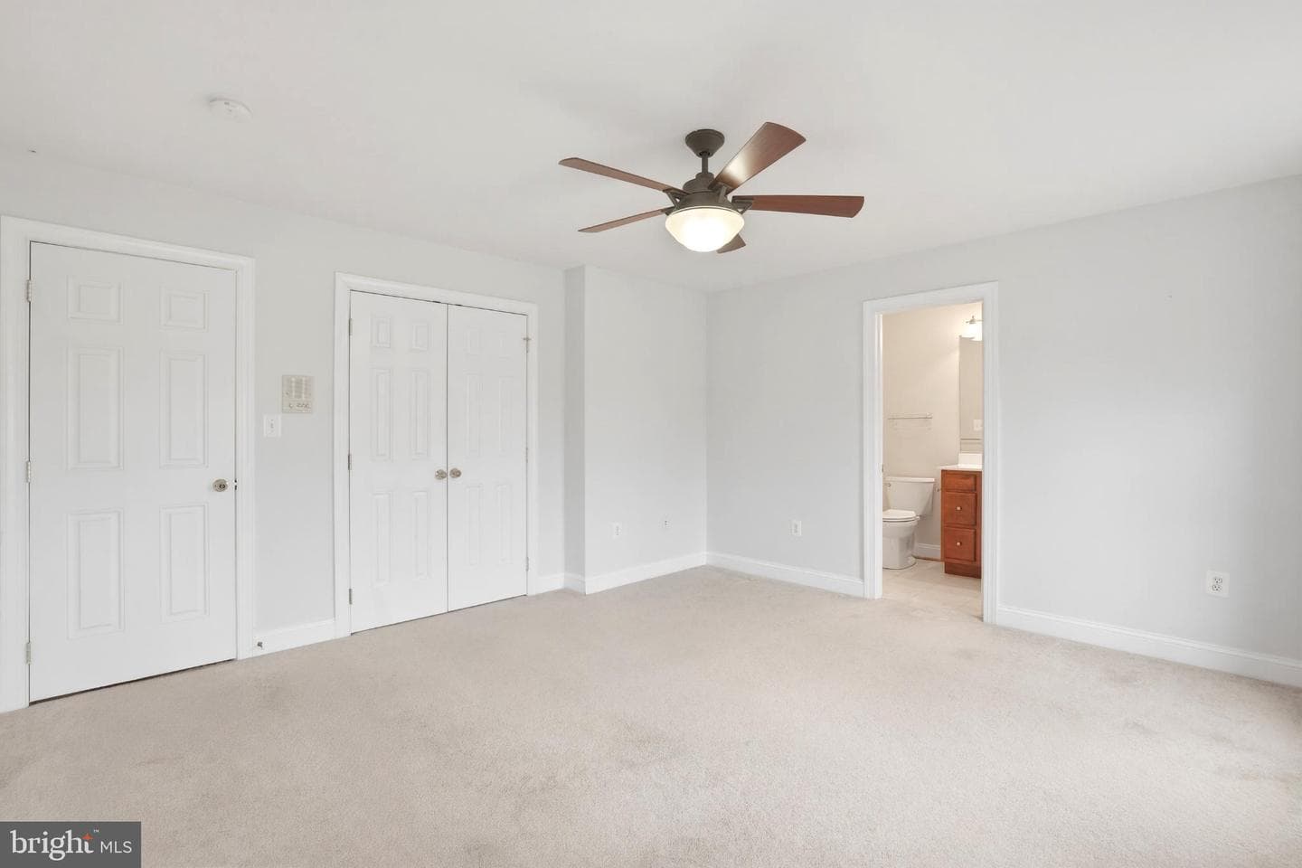 413 Montgomery Court photo 55