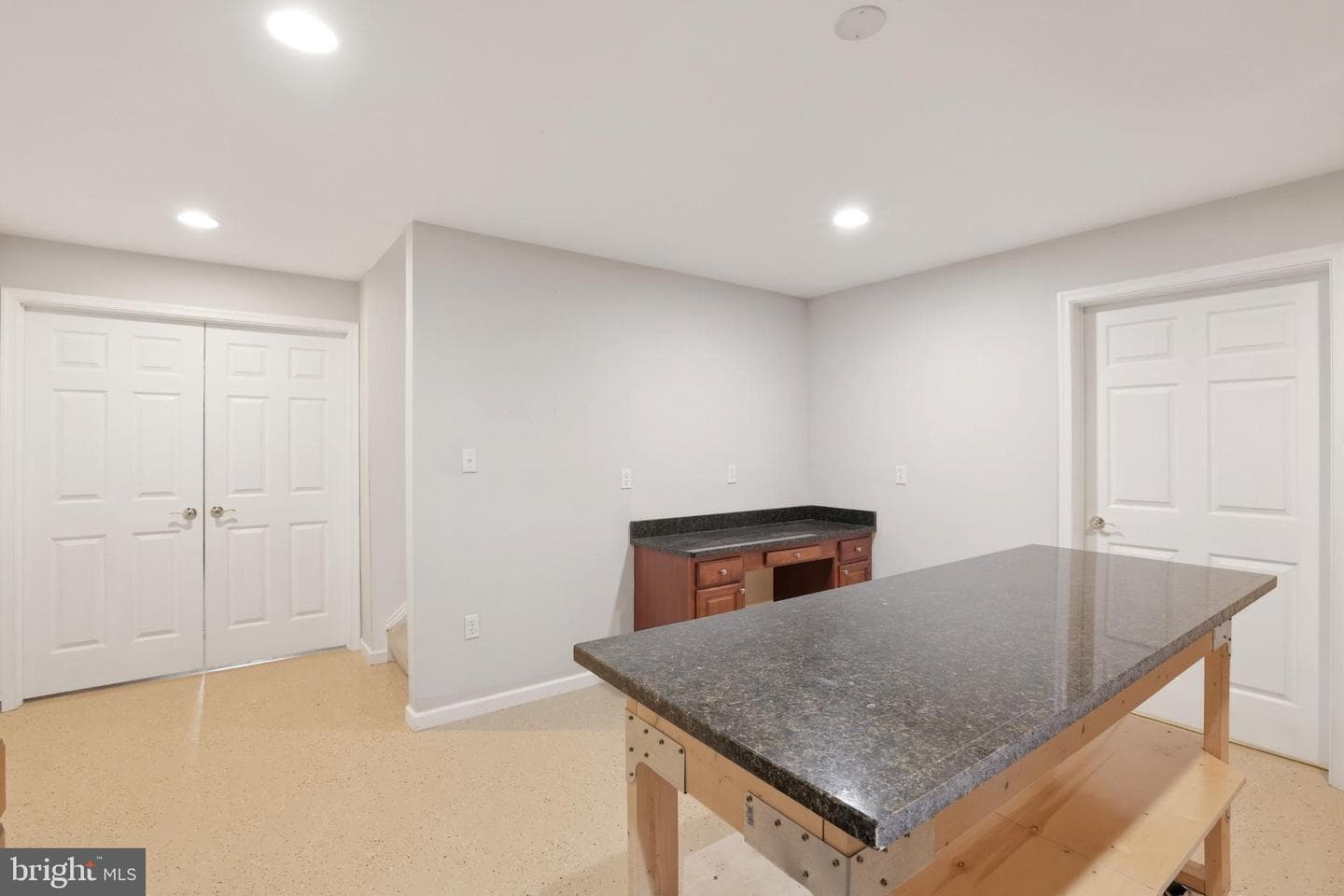 413 Montgomery Court photo 61