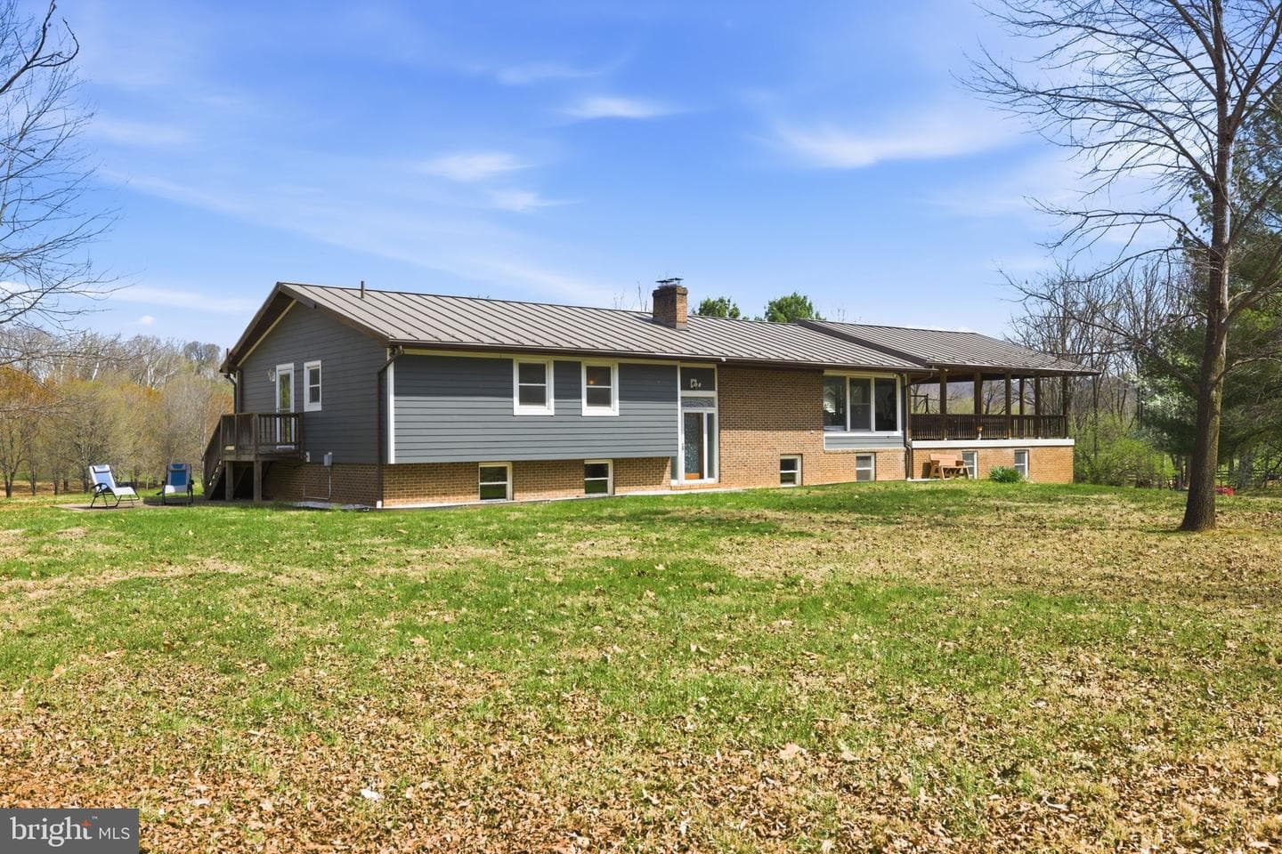 1527 Shenandoah River Lane