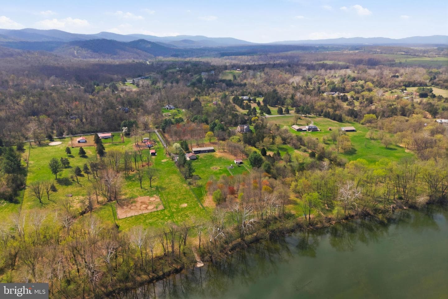 1527 Shenandoah River Lane photo 55