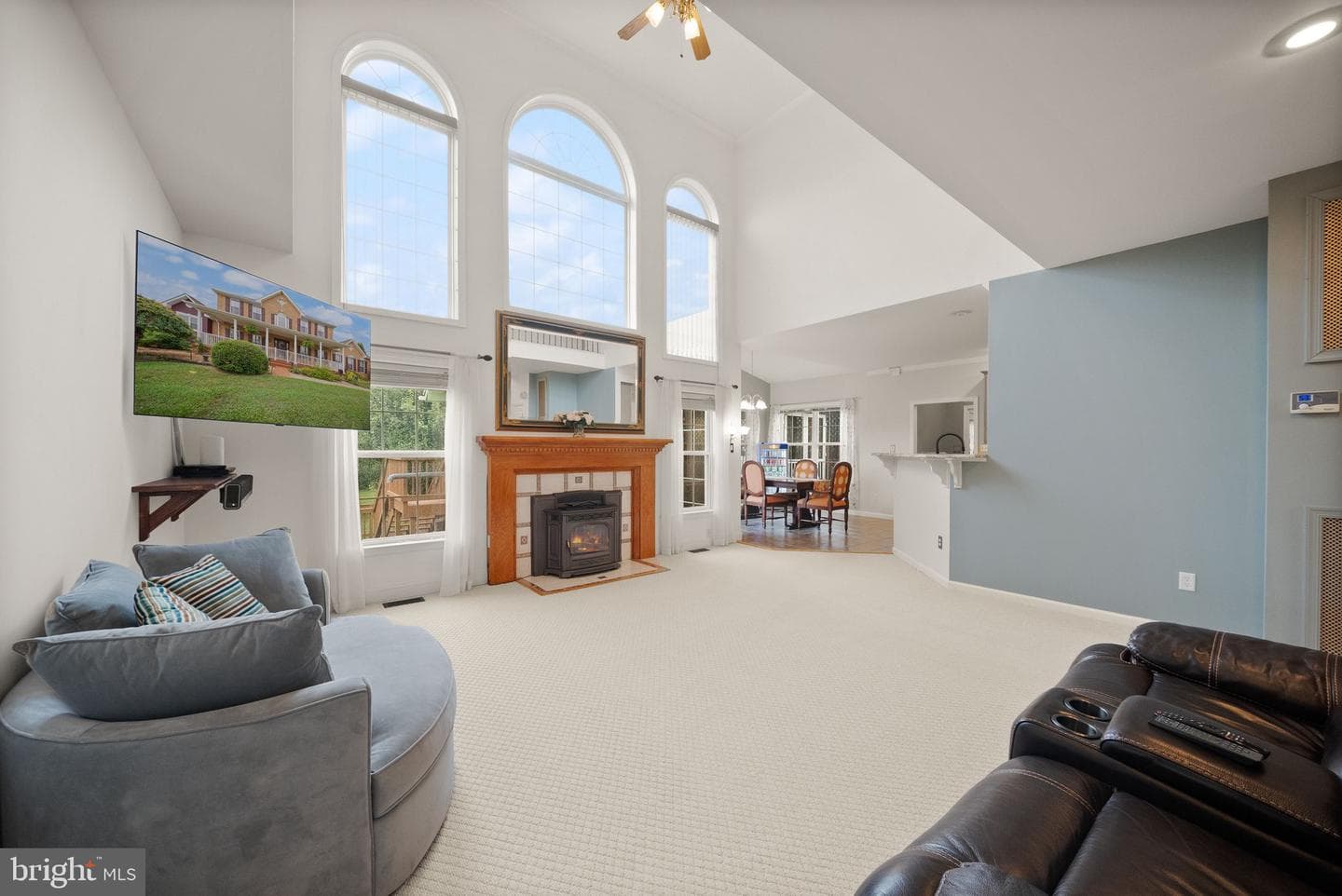 99 Fox Lane photo 38