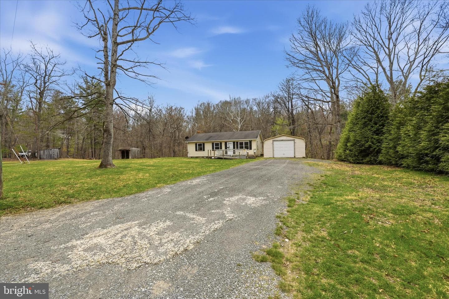 397 White Oak Lane photo 4