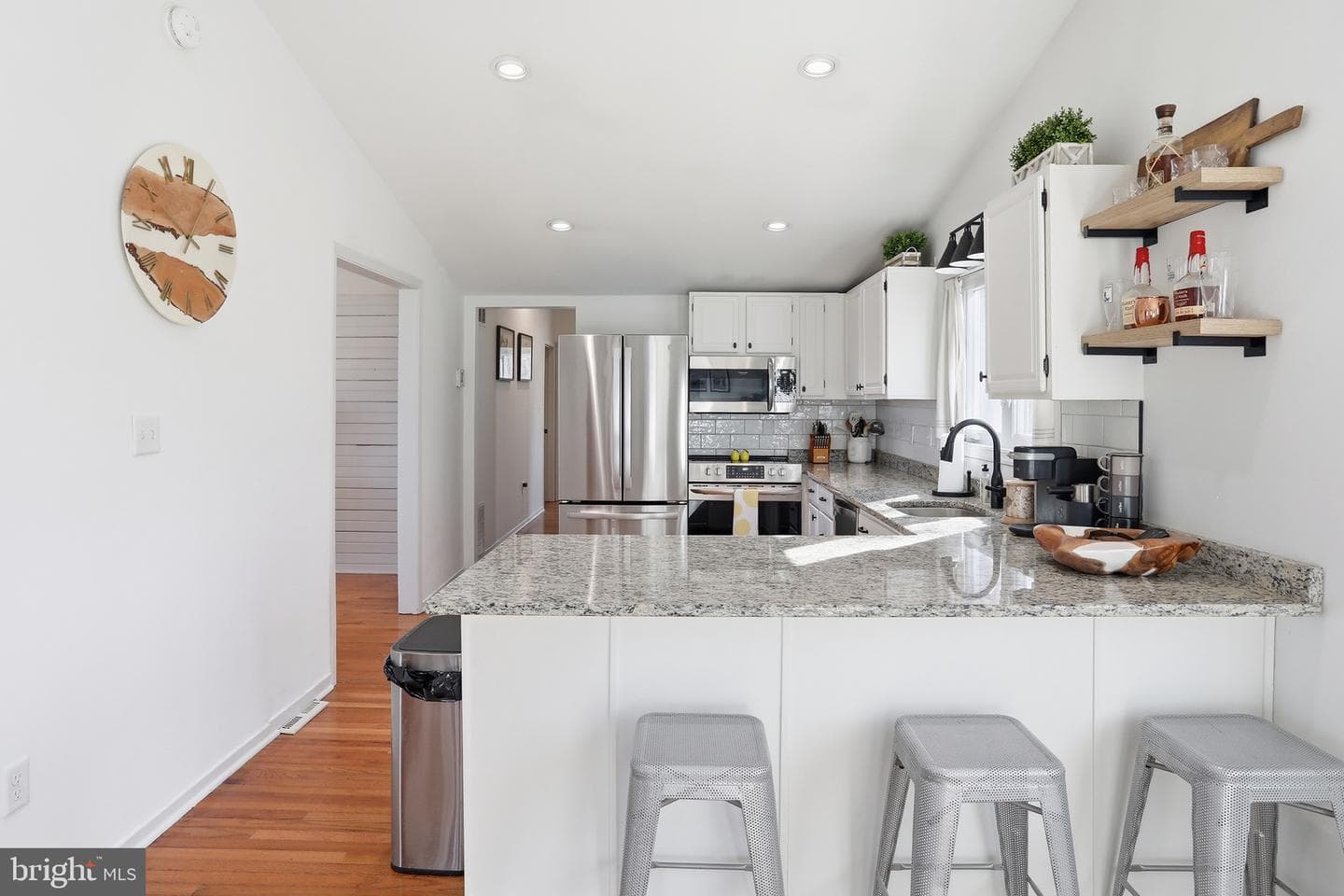 138 Ross Lane photo 4