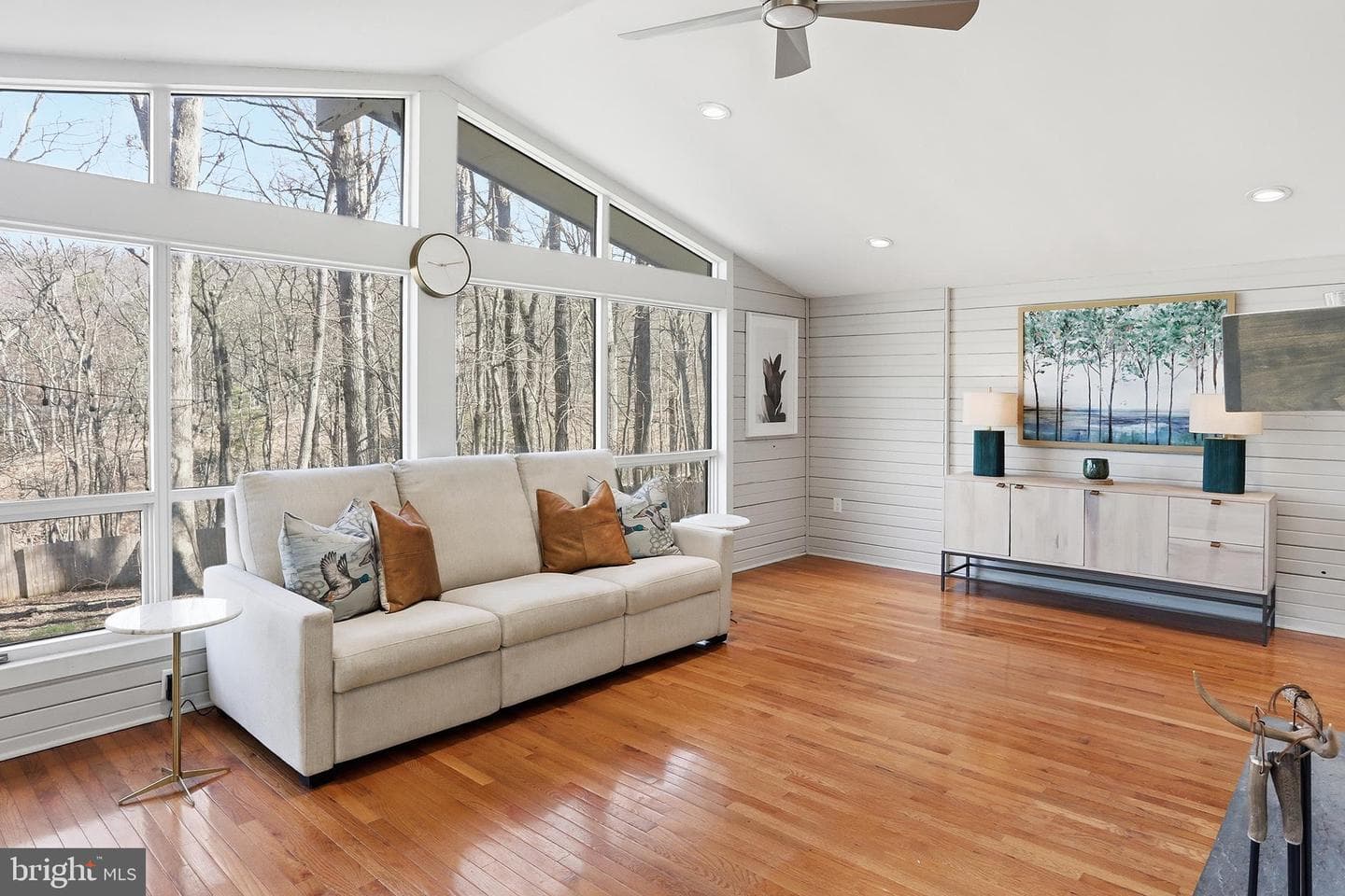 138 Ross Lane photo 8