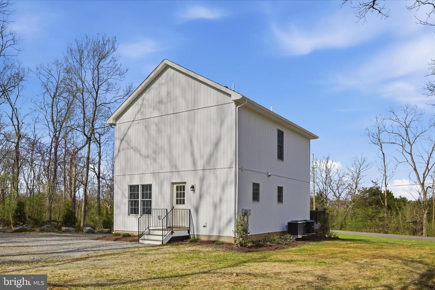 436 Summerville Road photo 9
