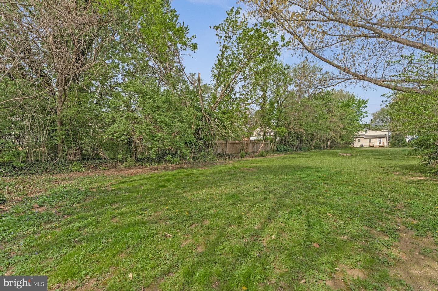 306 N Buckmarsh Street photo 26
