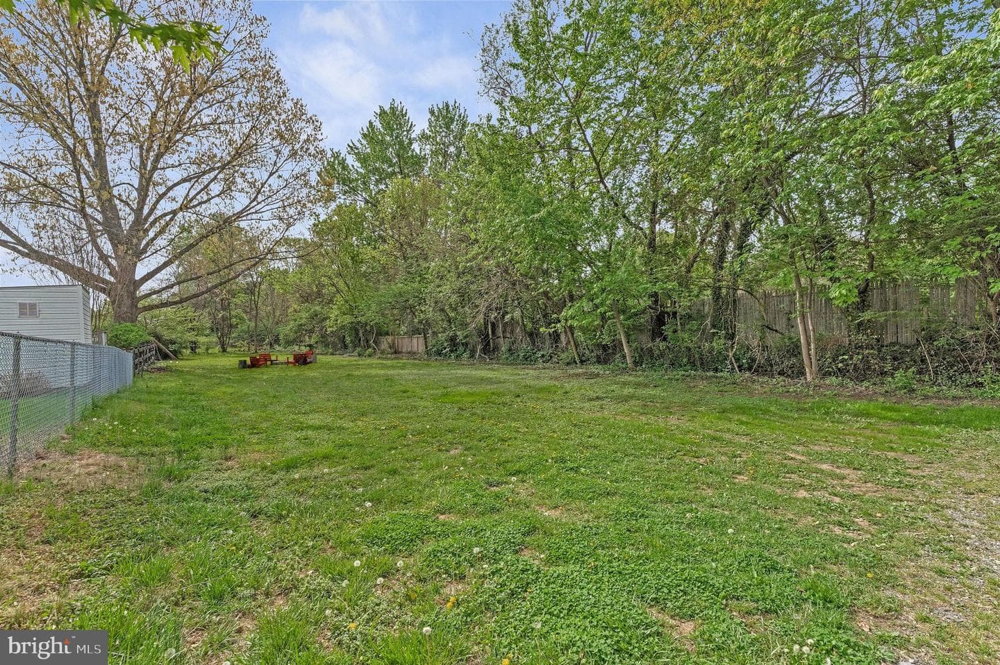 306 N Buckmarsh Street photo 5