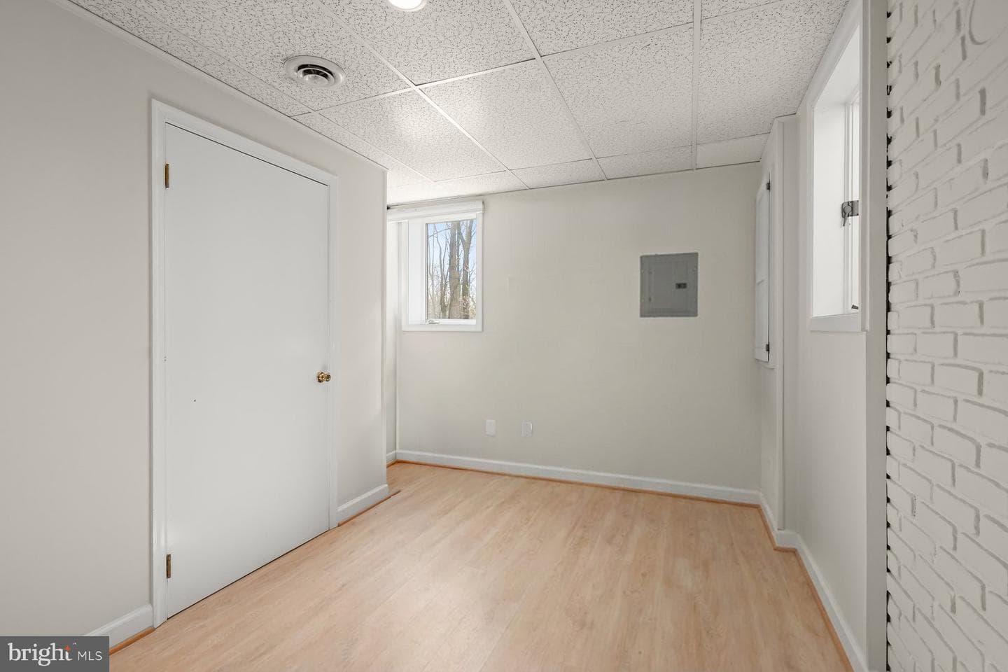 320 Barker Lane photo 27