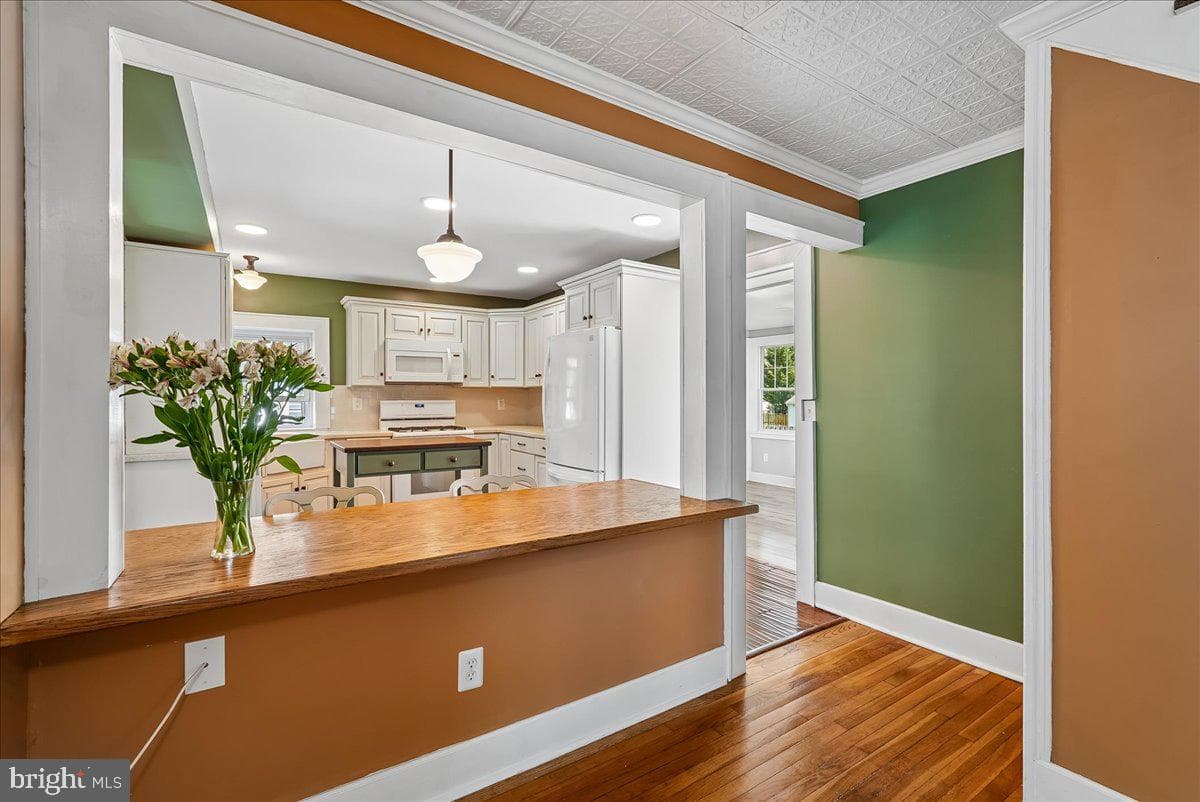 209 Rice Street photo 18