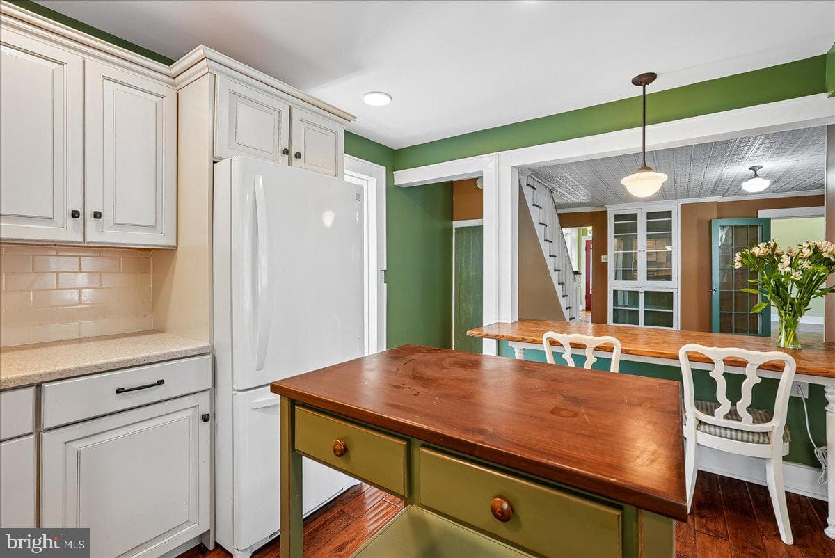 209 Rice Street photo 22