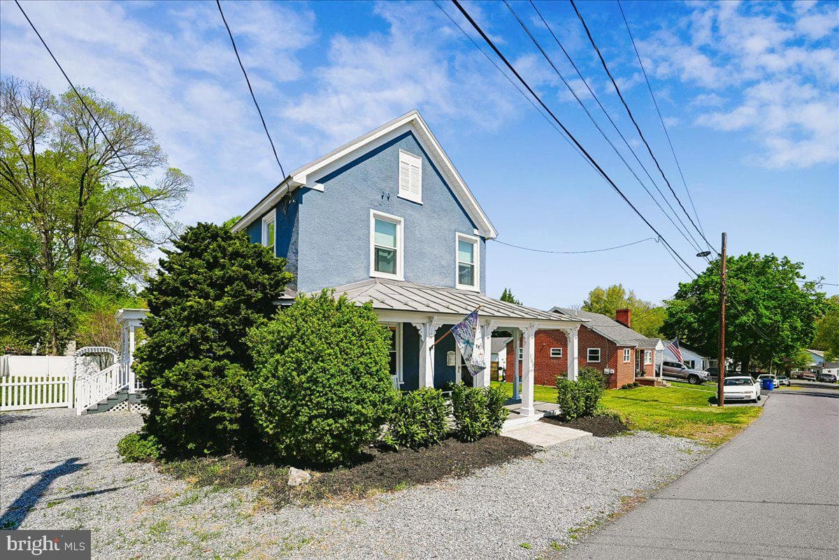 209 Rice Street photo 3