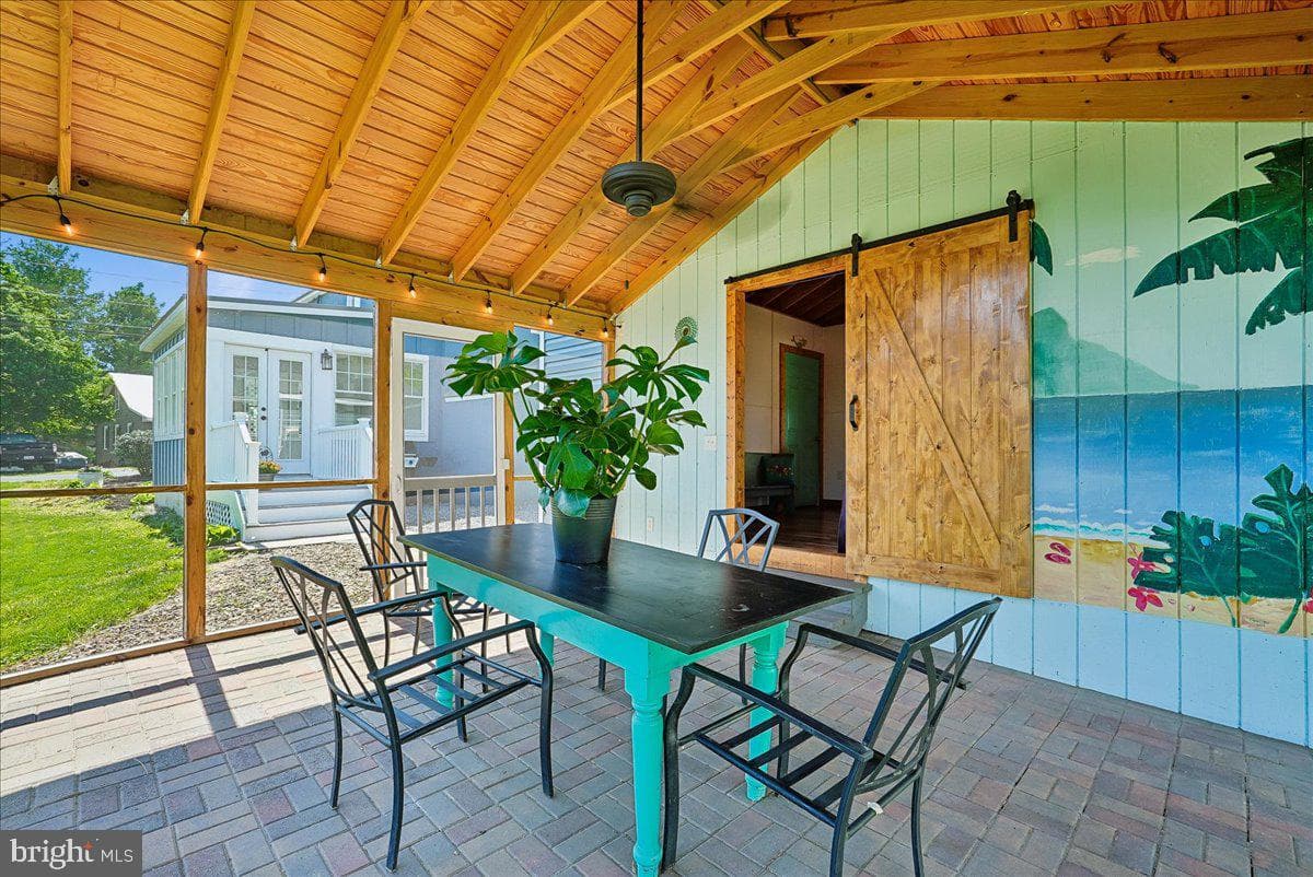 209 Rice Street photo 46