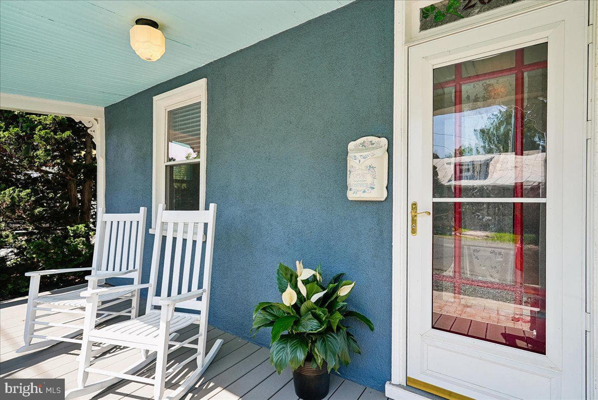 209 Rice Street photo 5