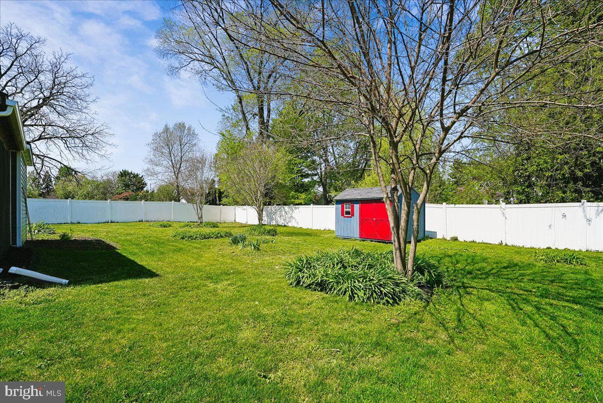 209 Rice Street photo 52