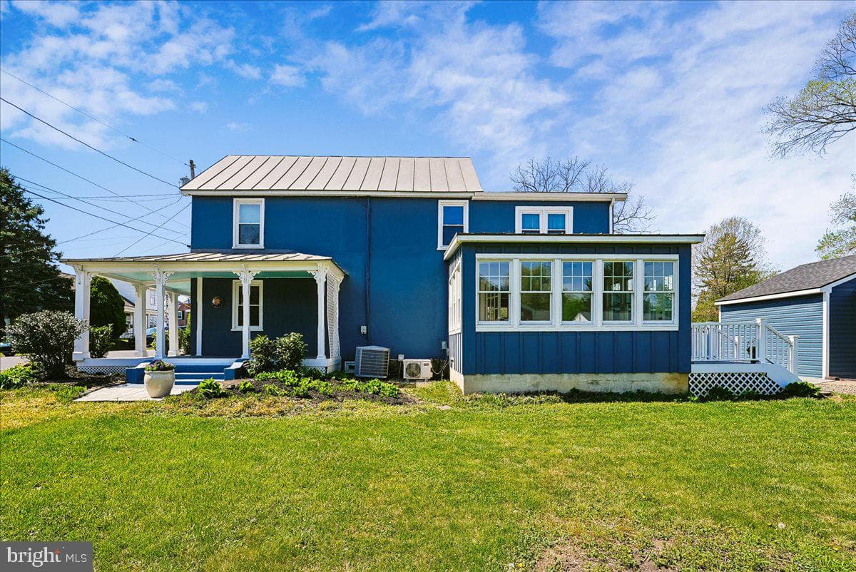 209 Rice Street photo 57