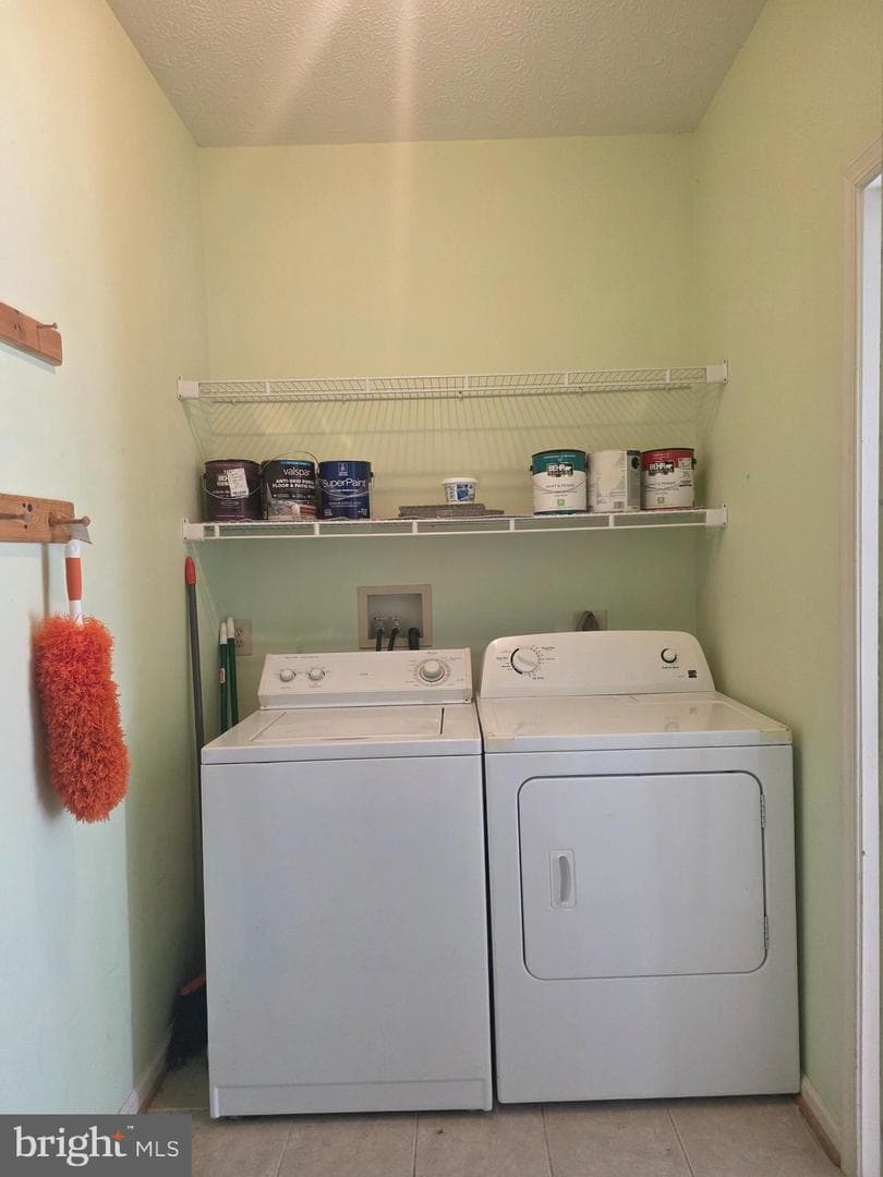300 Archer Court photo 12
