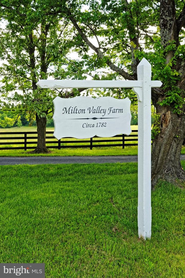 294 Milton Valley Lane photo 4