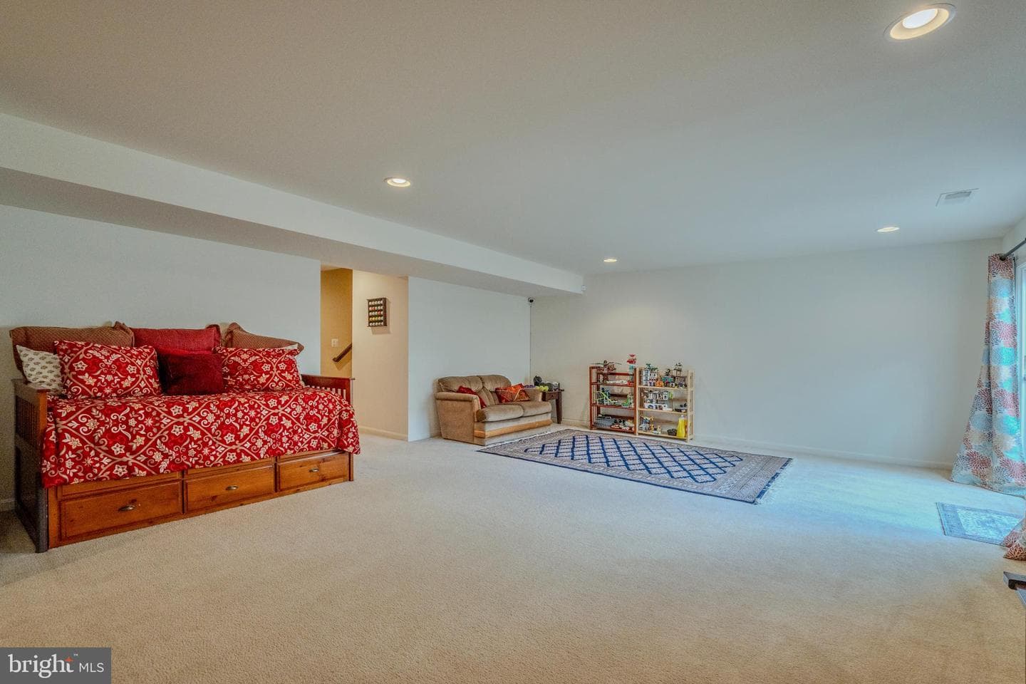 231 Bradford Drive photo 32