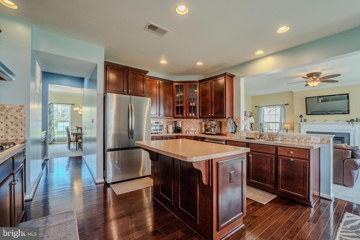 231 Bradford Drive photo 9