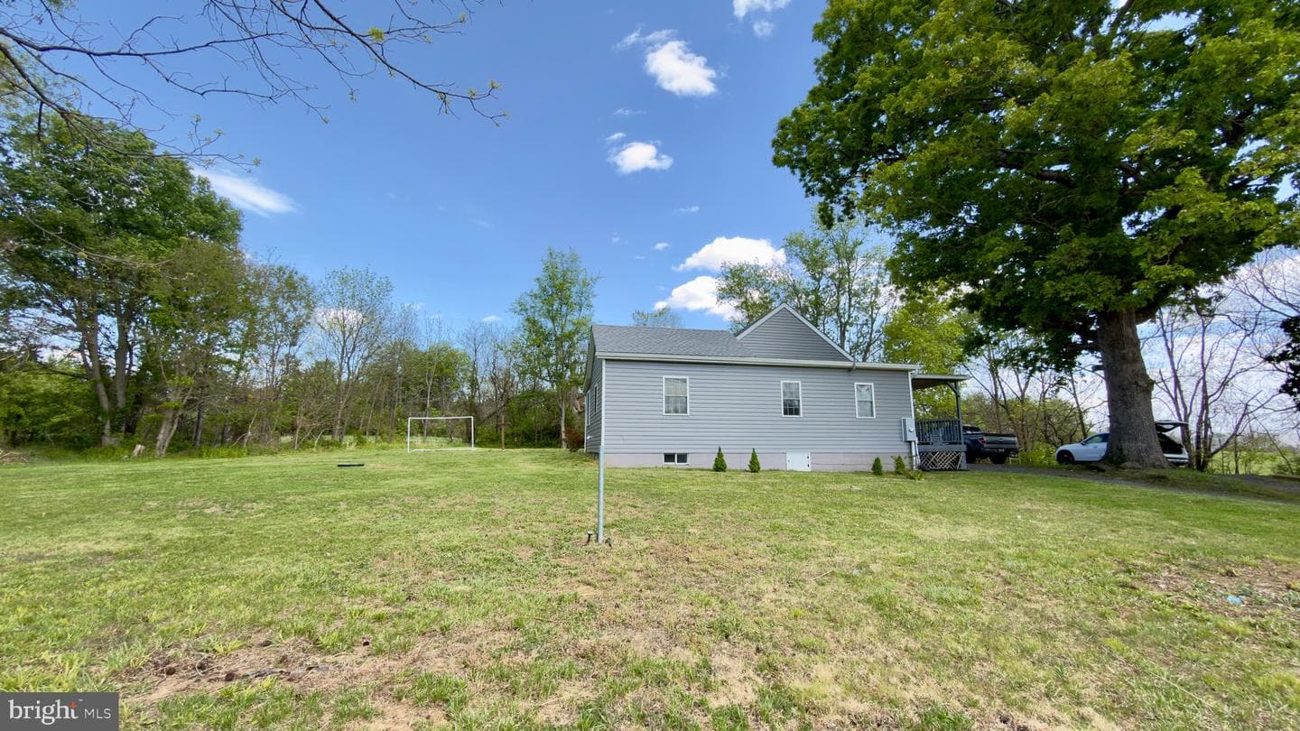 1752 Summit Point Road, Berryville