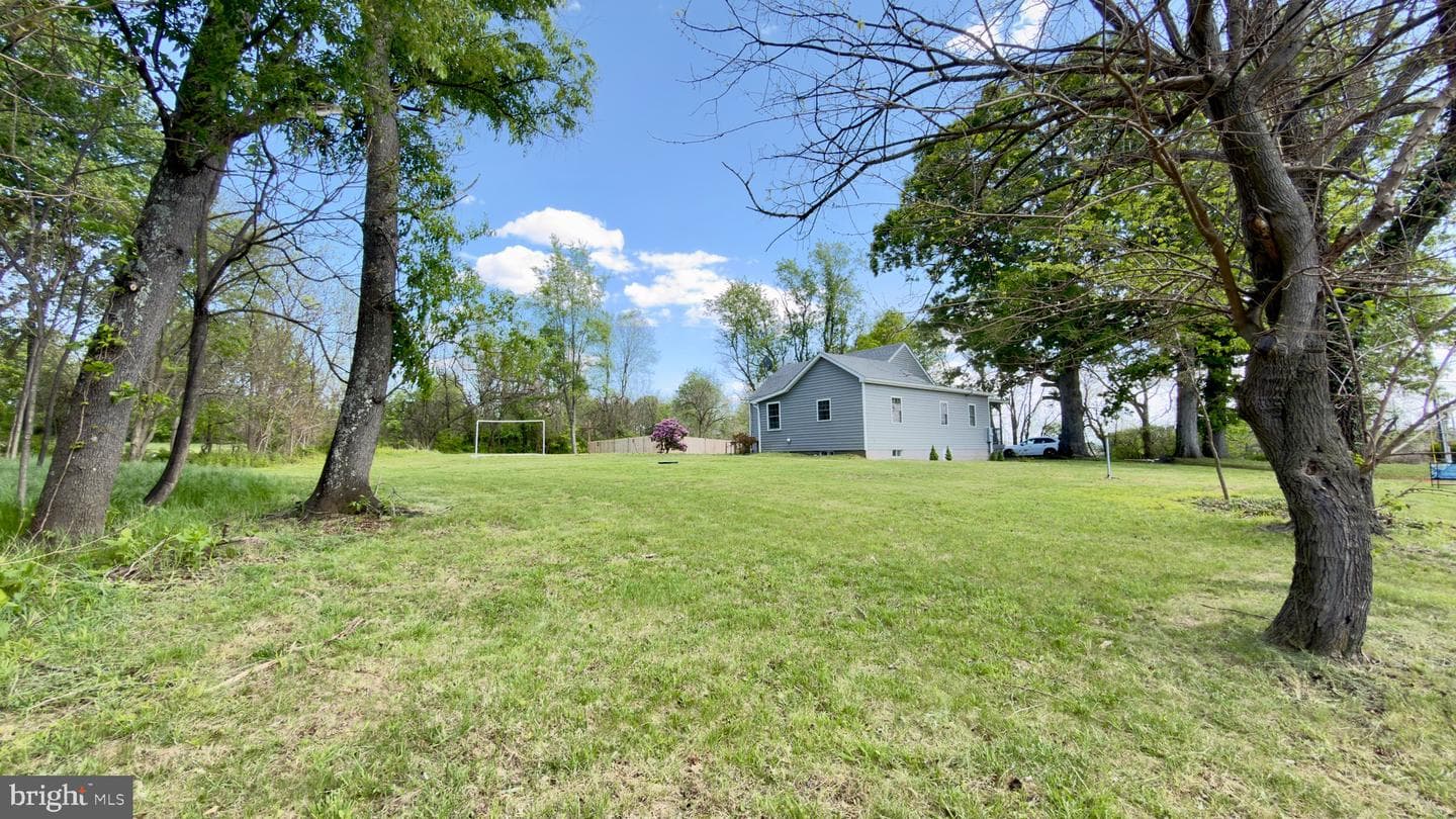 1752 Summit Point Road photo 4