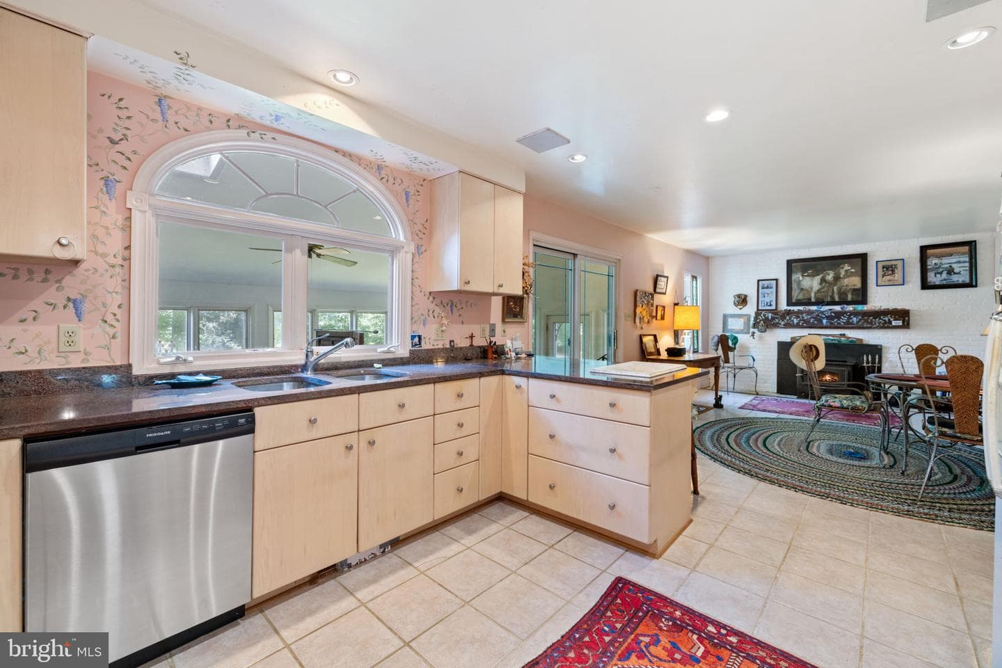 961 Summerville Road photo 17