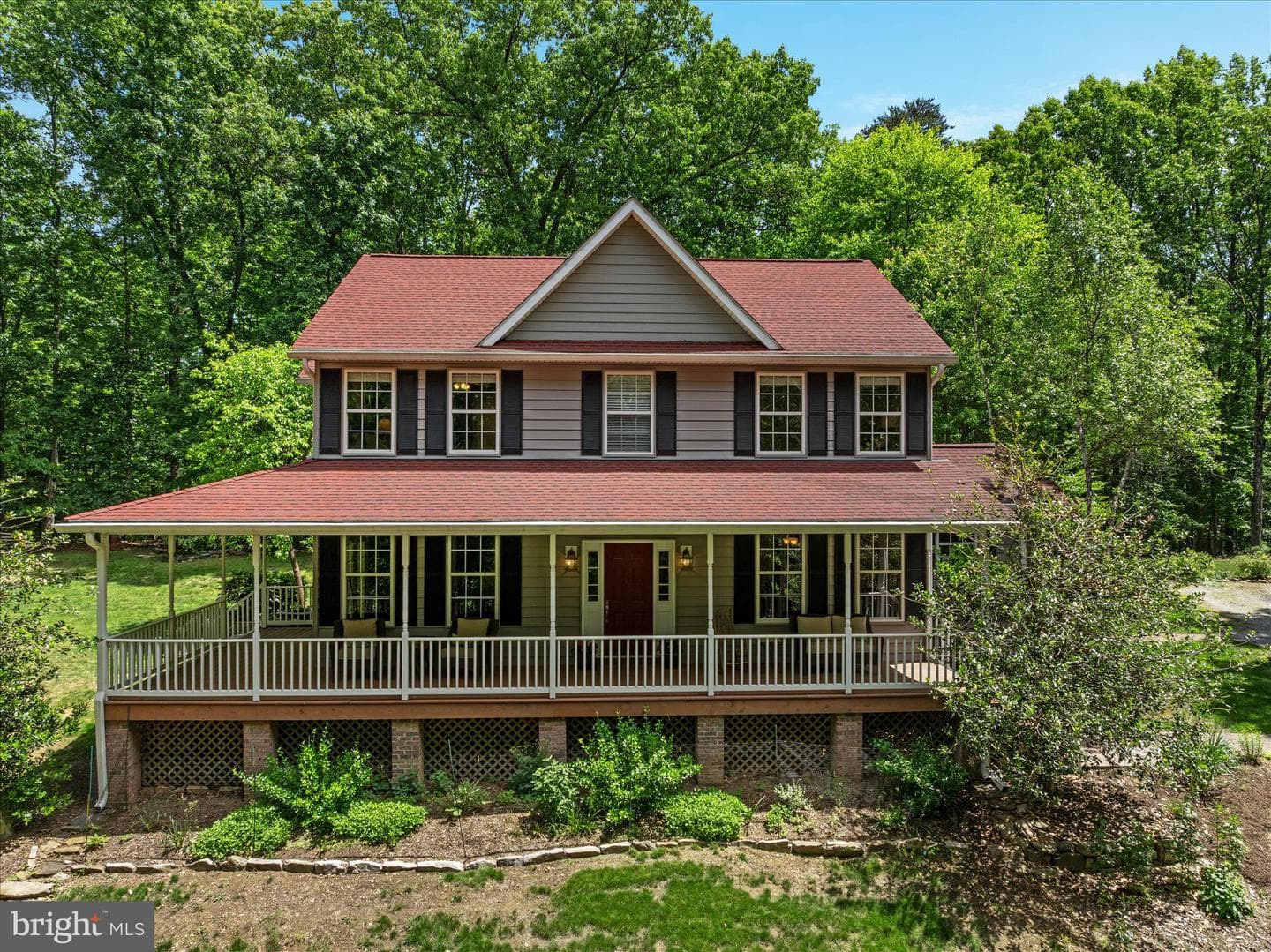 355 Duke Lane photo 2