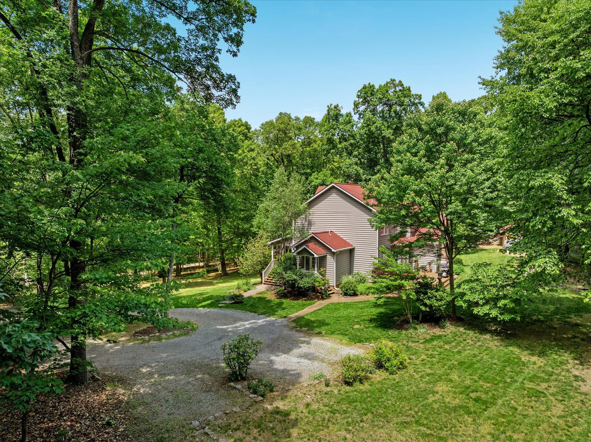 355 Duke Lane photo 28
