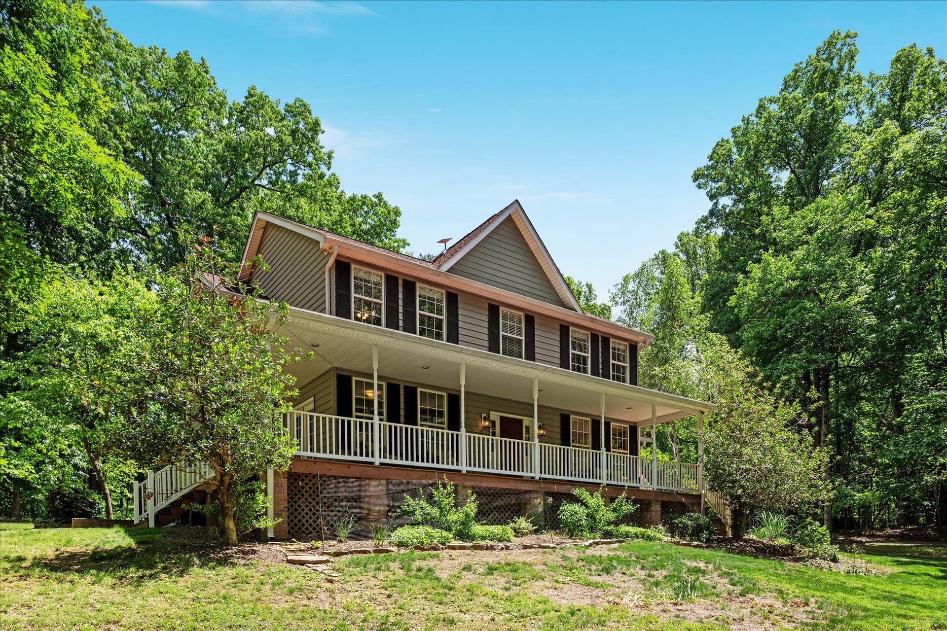 355 Duke Lane photo 4