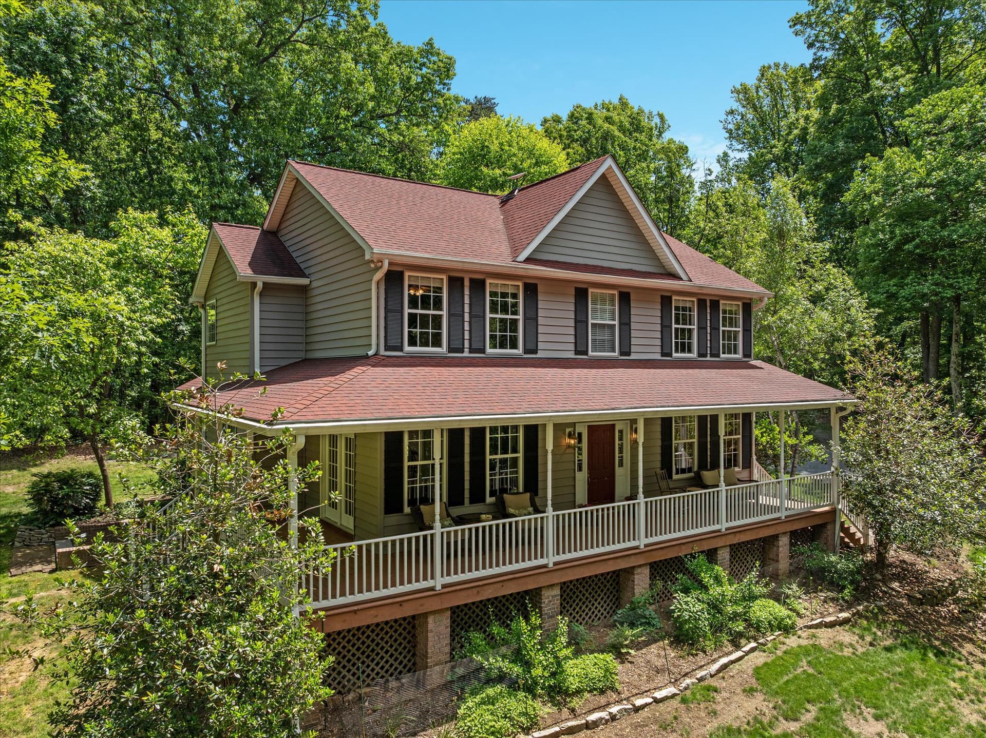 355 Duke Lane photo 5