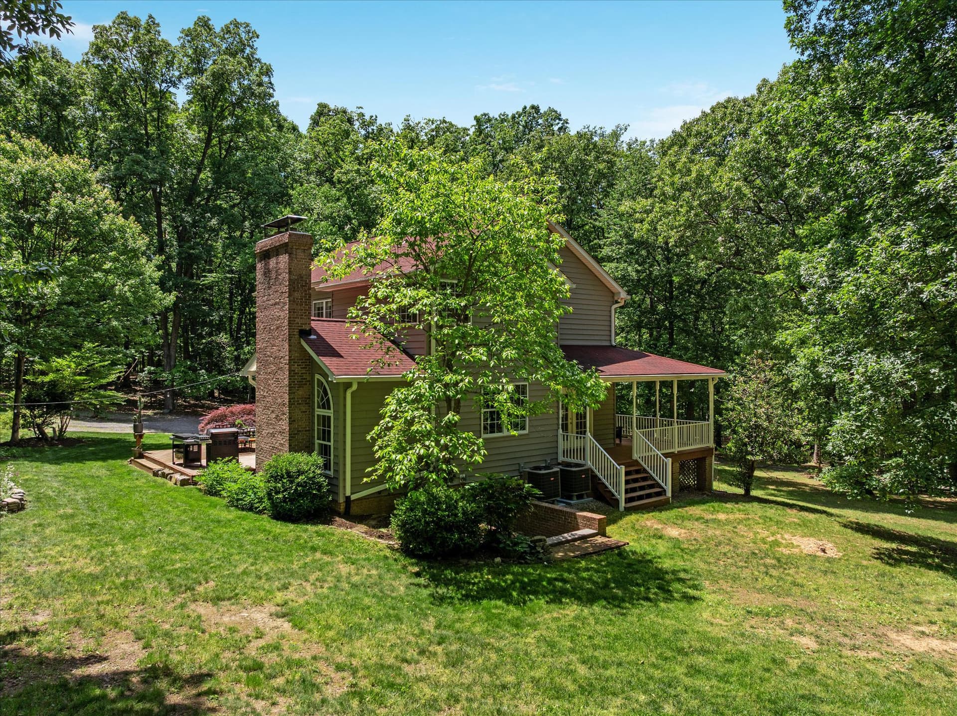 355 Duke Lane photo 6