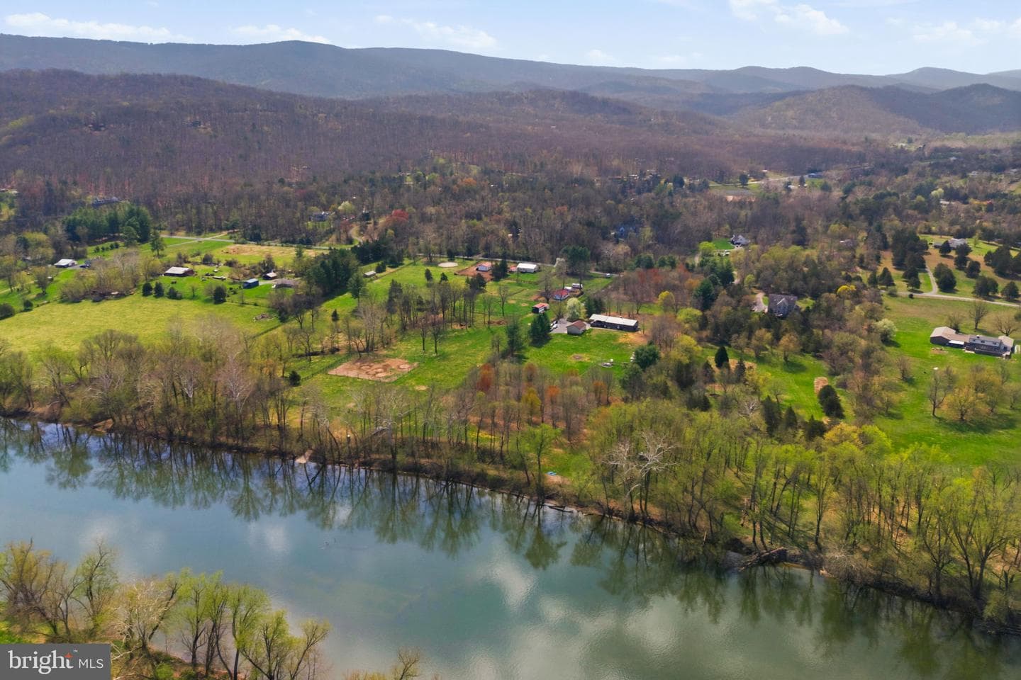 1527 Shenandoah River Lane photo 81