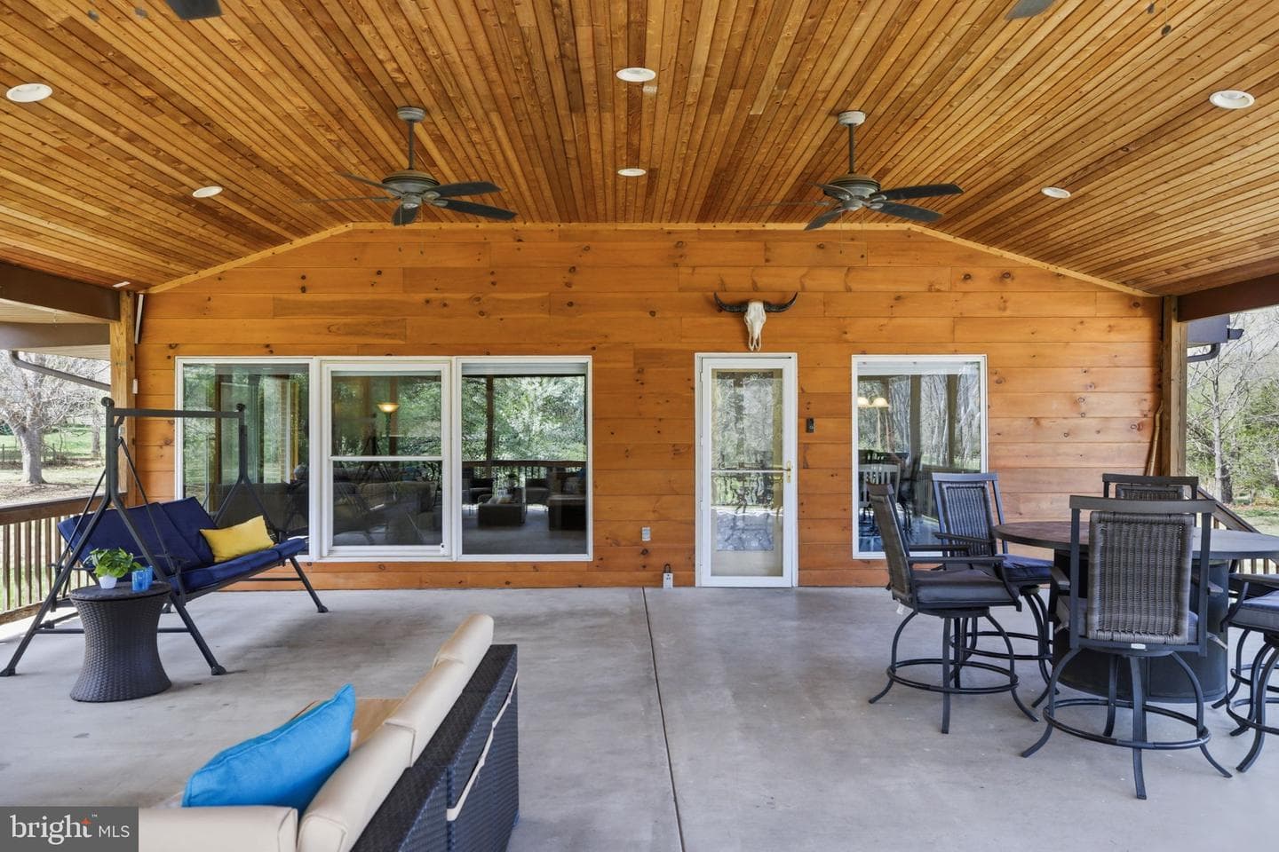 1527 Shenandoah River Lane photo 9