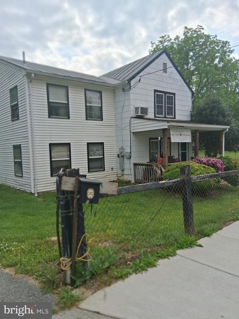 113 Josephine Street, Berryville