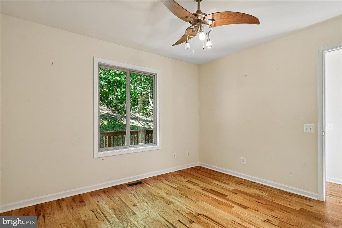 250 Lafayette Lane photo 14