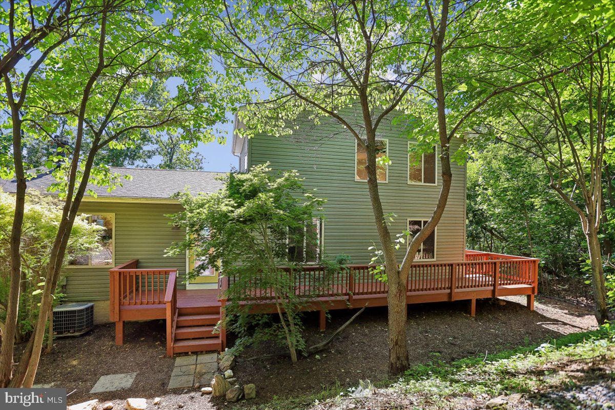 250 Lafayette Lane photo 27
