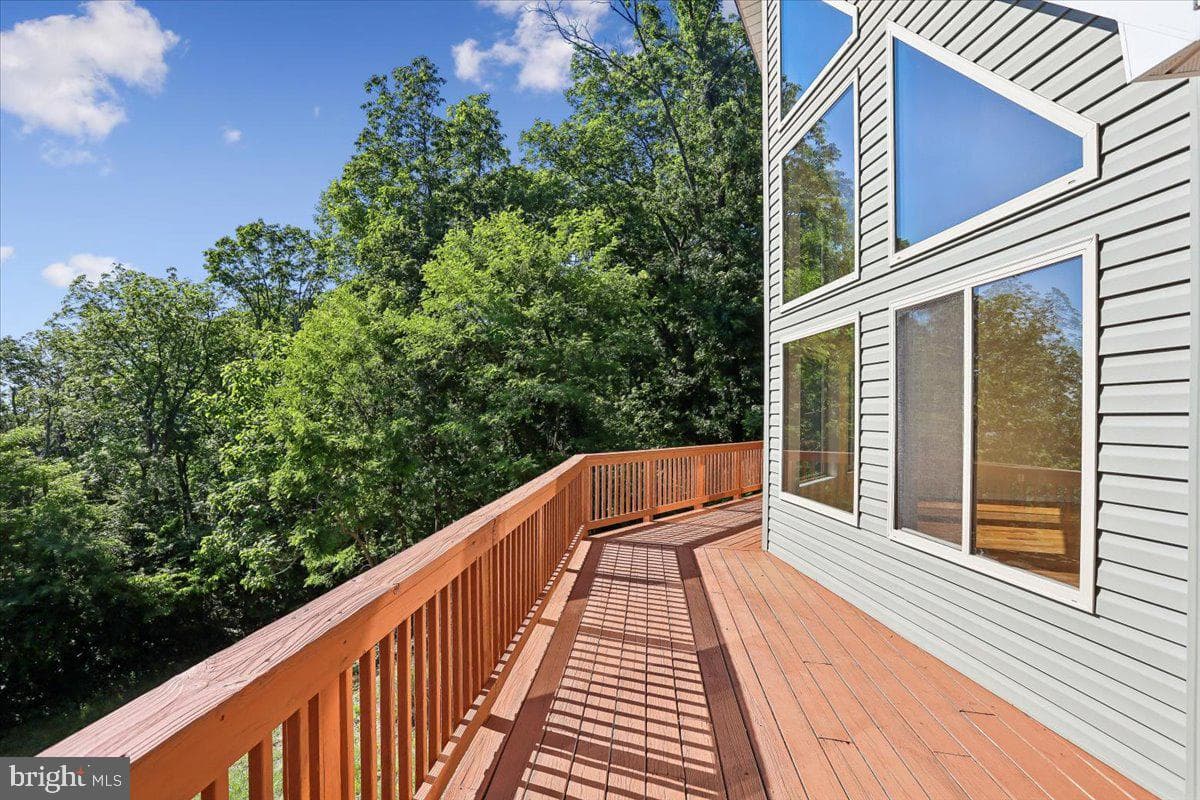 250 Lafayette Lane photo 29