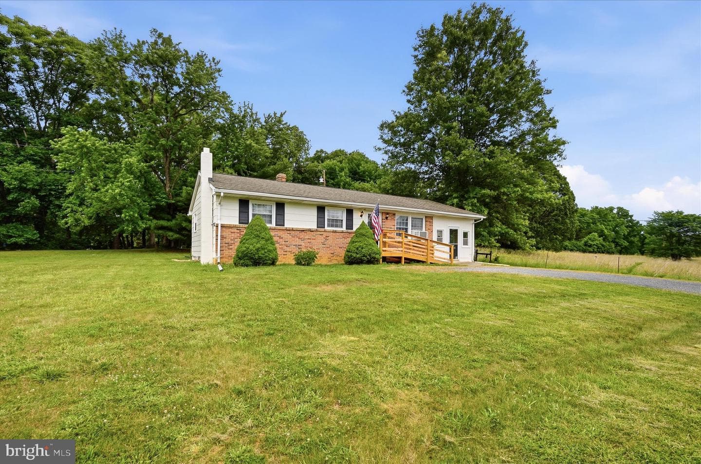 12394 Lord Fairfax Highway photo 9