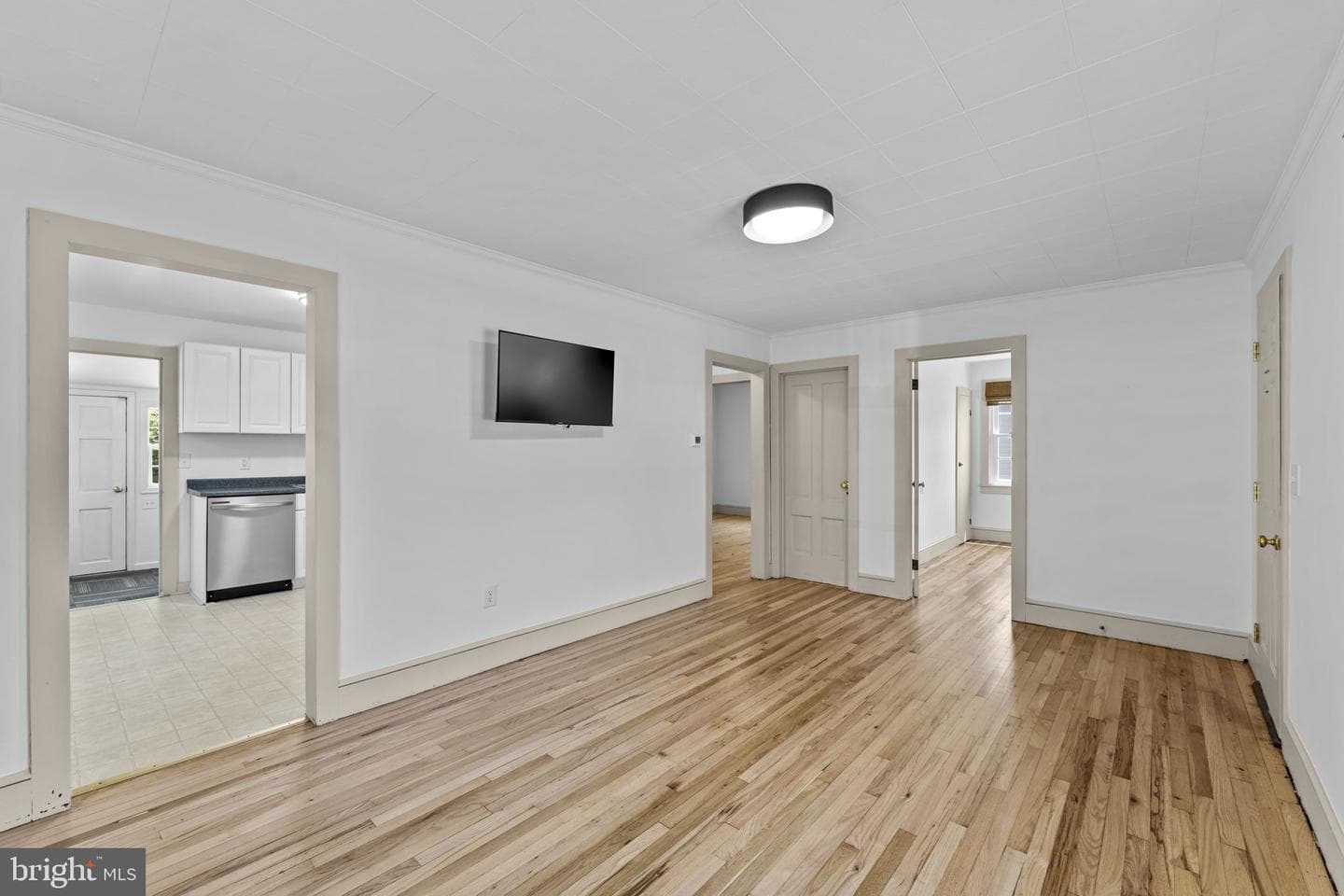 216 Walnut Street photo 10