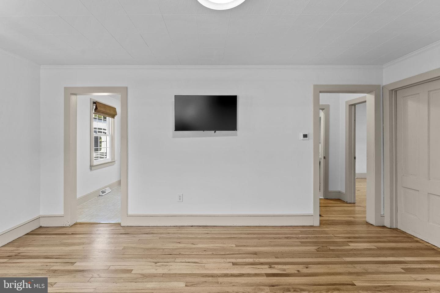 216 Walnut Street photo 11
