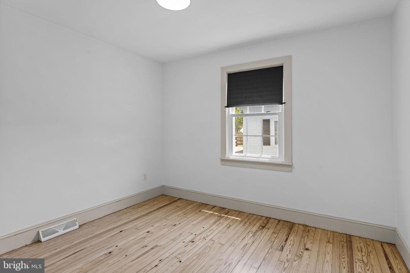216 Walnut Street photo 15